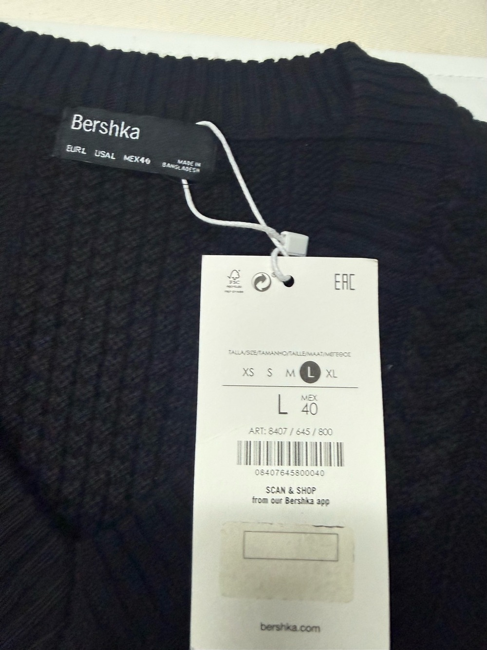 Bershka Black Cable Knit Sweater Vest V-Neck Sz L NWT - Picture 3 of 4